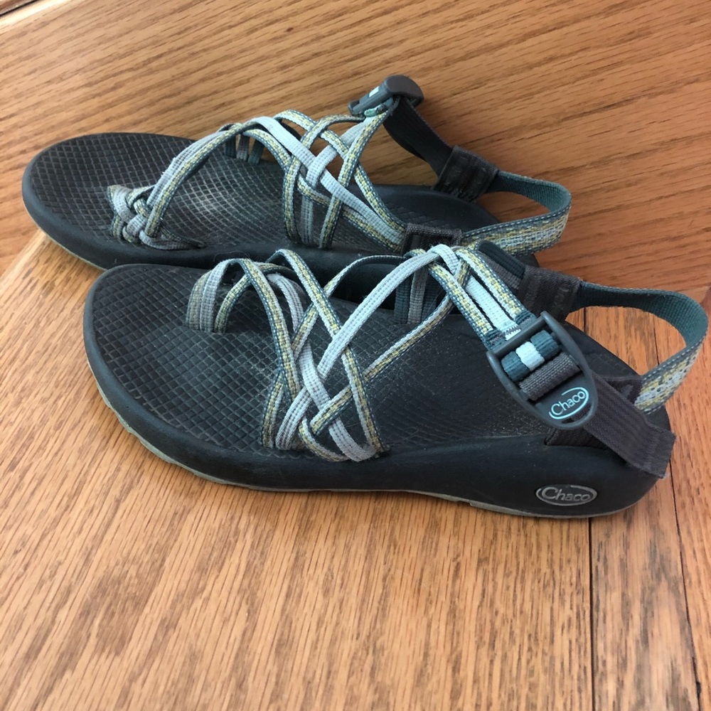 Chacos size 8